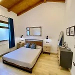 New Entire With Pool And Sea Views 빌라 Santa Domenica Talao