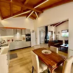 New Entire With Pool And Sea Views Вилла *