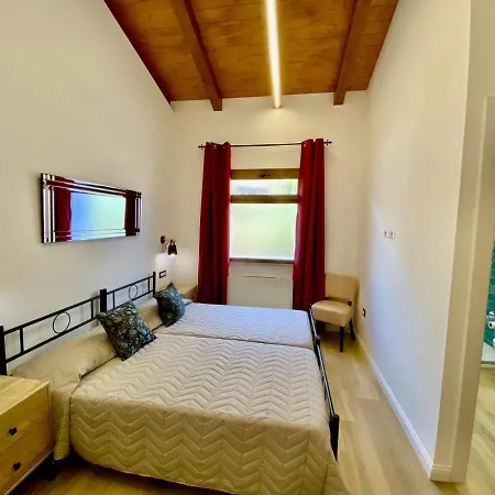 New Entire With Pool And Sea Views *