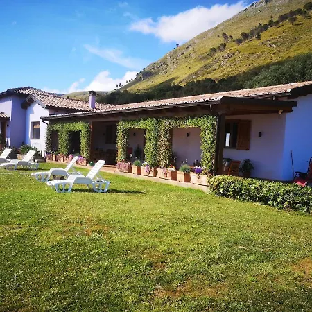 Villa New Entire With Pool And Sea Views
