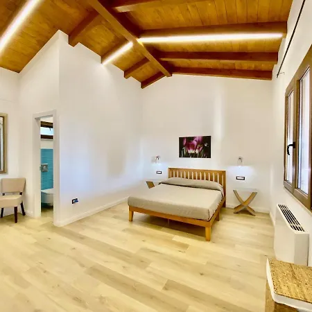 New Entire With Pool And Sea Views *