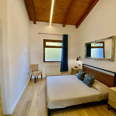 Villa New Entire With Pool And Sea Views