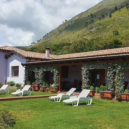 New Entire With Pool And Sea Views