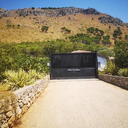 Villa New Entire With Pool And Sea Views *