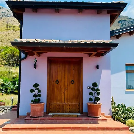 New Entire With Pool And Sea Views