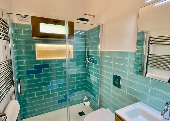 New Entire With Pool And Sea Views