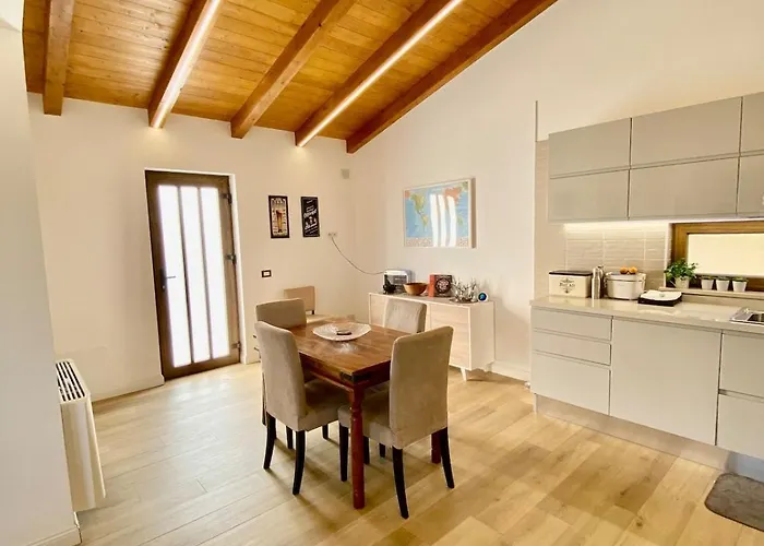 Villa New Entire With Pool And Sea Views