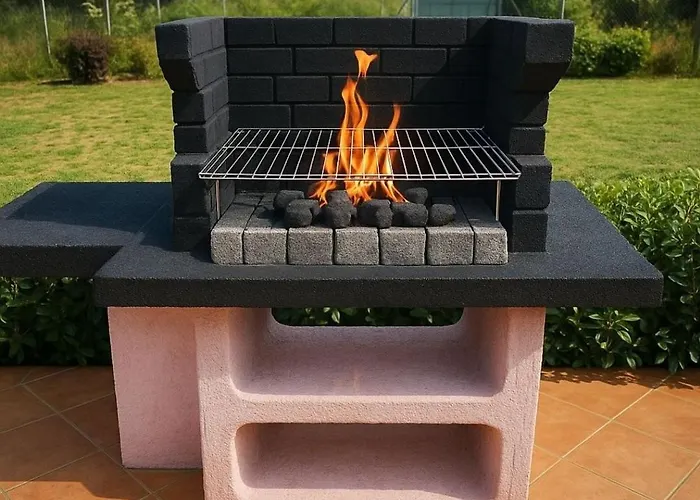 Villa New Entire With Pool And Sea Views